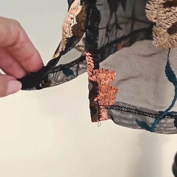 Embroidered floral black mesh wrap kimono open front side slits short sleeve Lg - Picture 5 of 10